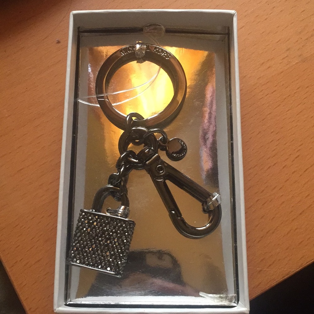 Michael Kors lock & key accessory NWT in box